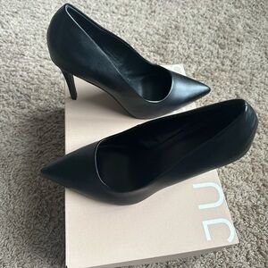 Just Fab Black onyx pumps size 8.5